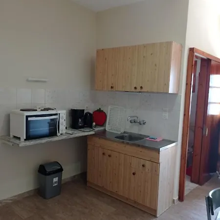 Litheri-studios&apartment Guest house